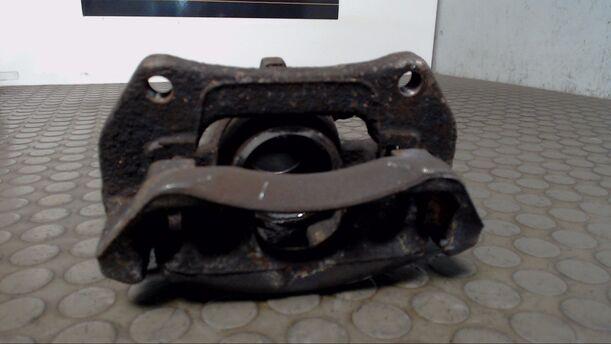 Foto: BREMSSATTEL VORN RECHTS eines Volvo 460 2.0i GL
