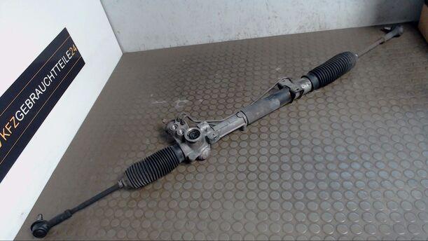 Foto: SERVOLENKUNG eines Volvo 460 2.0i GL