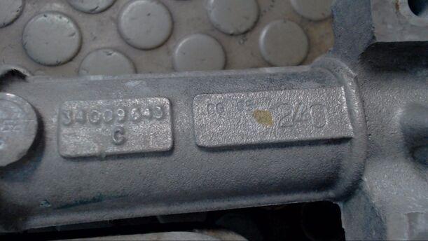 Foto: SERVOLENKUNG eines Volvo 460 2.0i GL