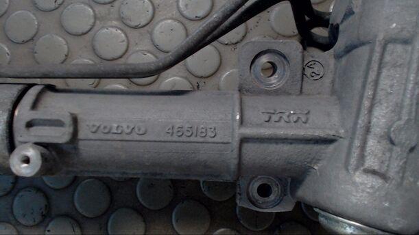 Foto: SERVOLENKUNG eines Volvo 460 2.0i GL