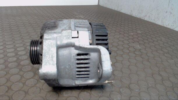 Foto: LICHTMASCHINE eines Volvo 460 2.0i GL