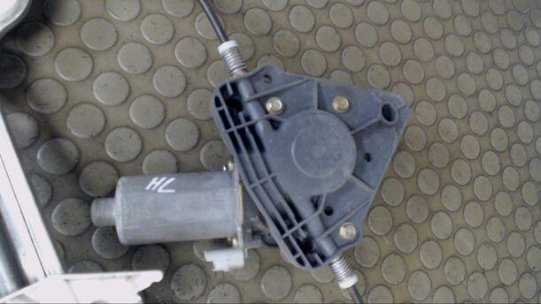 Foto: FENSTERHEBER ELEKTRISCH HINTEN LINKS eines Peugeot 406 Break HDi Eco