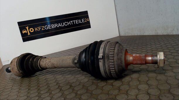 Foto: ANTRIEBSWELLE VORN LINKS eines Peugeot 406 Break HDi Eco