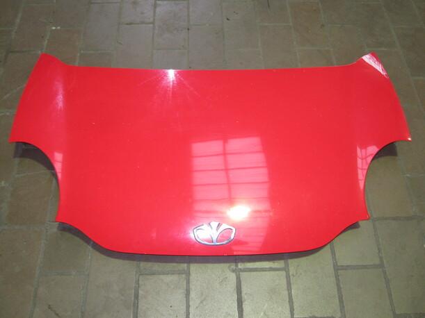 Foto: MOTORHAUBE eines Daewoo Matiz 1.0