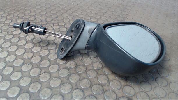 Foto: AUSSENSPIEGEL MECHANISCH VERSTELLBAR LINKS eines Daewoo Matiz 1.0 Comfortline