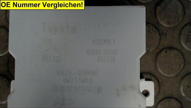 Foto: STEUERGERÄT SCHEIBENWISCHER eines Toyota Avensis 2.0 D-4D Combi CL