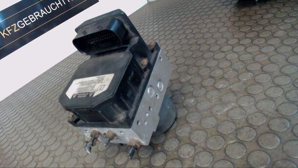 Foto: HAUPTBREMSAGGREGAT ABS eines Toyota Avensis 2.0 D-4D Combi CL