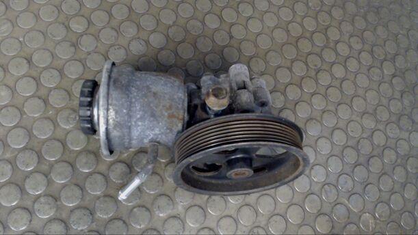 Foto: PUMPE SERVOLENKUNG eines Toyota Avensis 2.0 D-4D Combi