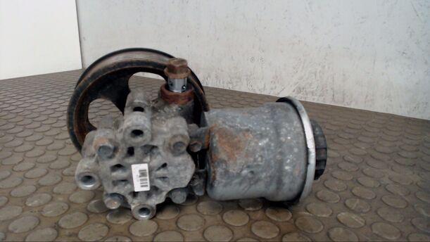 Foto: PUMPE SERVOLENKUNG eines Toyota Avensis 2.0 D-4D Combi