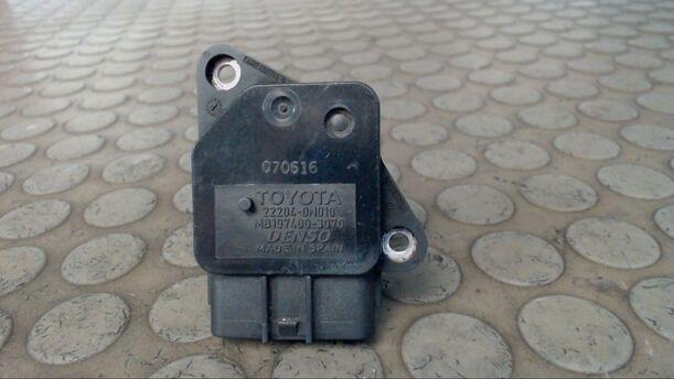 Foto: LUFTMASSENMESSER DENSO eines Toyota Avensis 2.0 D-4D Combi CL