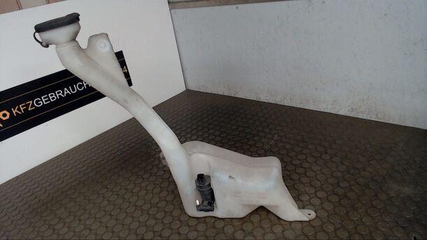 Foto: SCHEIBENWASCHBEHÄLTER eines Renault Laguna Grandtour 2.0 16V Comfortline