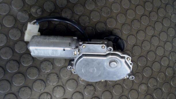 Foto: SCHEIBENWISCHERMOTOR HINTEN eines Renault Laguna Grandtour 2.0 16V Comfortline