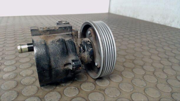 Foto: PUMPE SERVOLENKUNG eines Renault Laguna Grandtour 2.0 16V