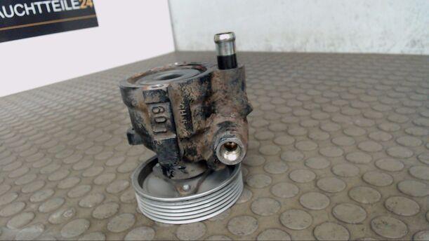 Foto: PUMPE SERVOLENKUNG eines Renault Laguna Grandtour 2.0 16V