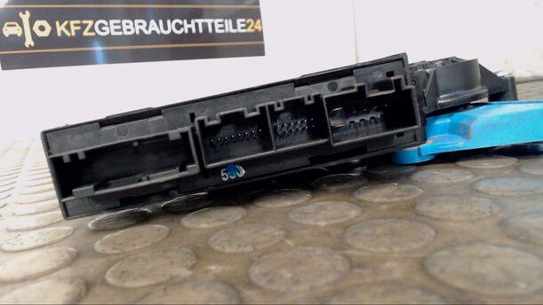 Foto: FENSTERHEBER HINTEN LINKS eines Audi A4 Avant 2.5 TDI quattro CL