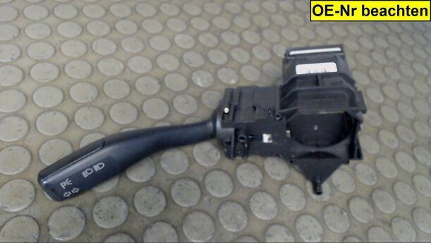 Foto: BLINKSCHALTER/KOMBISCHALTER eines Audi A4 Avant 2.5 TDI quattro CL