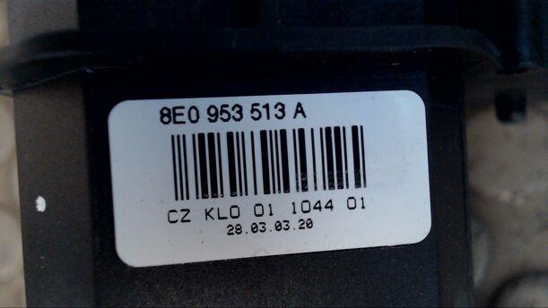 Foto: BLINKSCHALTER/KOMBISCHALTER eines Audi A4 Avant 2.5 TDI quattro CL