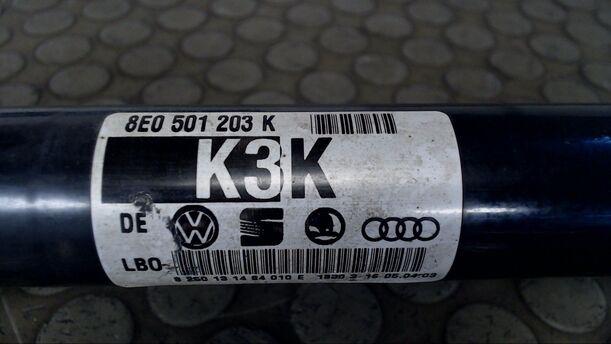 Foto: ANTRIEBSWELLE HINTEN RECHTS eines Audi A4 Avant 2.5 TDI quattro CL