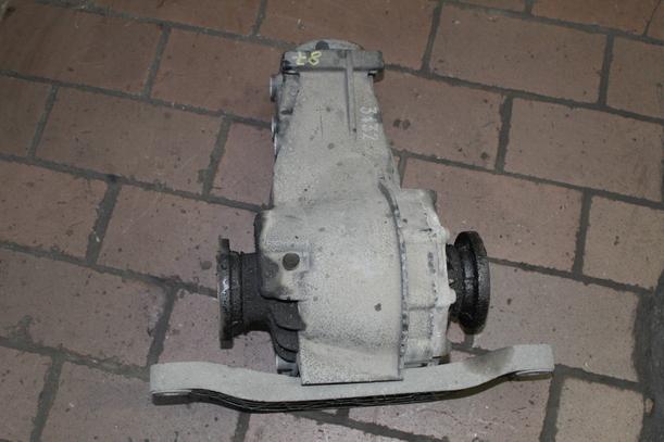 Foto: HINTERACHSGETRIEBE DIFFERENTIAL EUB eines Audi A4 Avant 2.5 TDI quattro CL