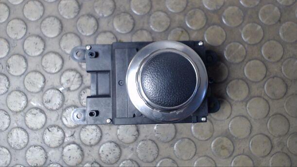 Foto: I-DRIVE CONTROLLER eines BMW 520 D TOURING CL