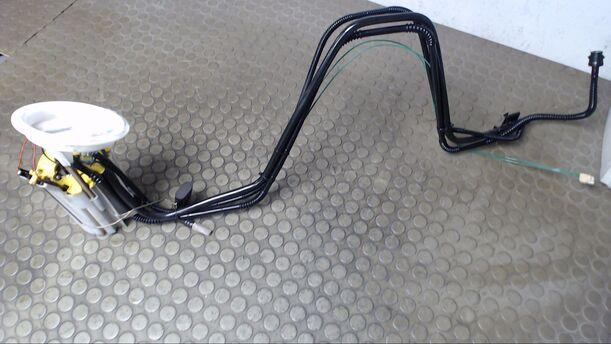 Foto: KRAFTSTOFFPUMPE eines BMW 520 D TOURING CL