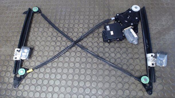 Foto: FENSTERHEBER ELEKTRISCH HINTEN RECHTS eines VW Sharan 1.9 TDI Ambiente