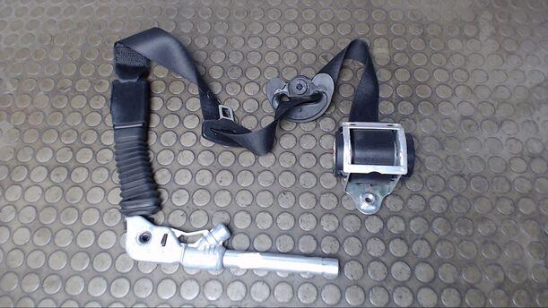 Foto: SICHERHEITSGURT MIT STRAFFER VORNE LINKS eines BMW 520 D TOURING CL
