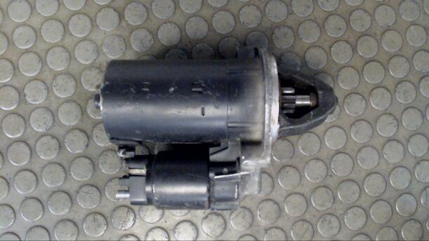 Foto: ANLASSER / STARTER BOSCH eines Mercedes-Benz C 180 CL