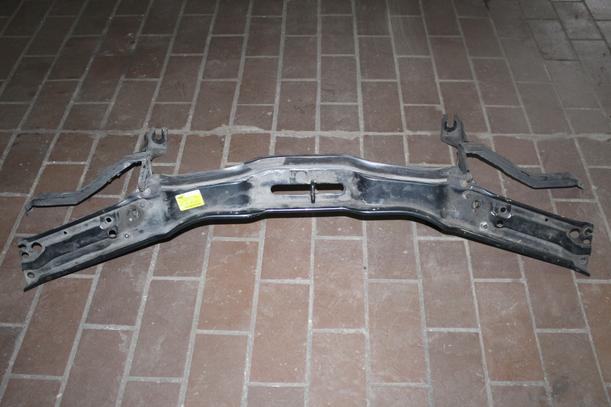 Foto: FRONTBLECH eines Audi A6 2.6 CL