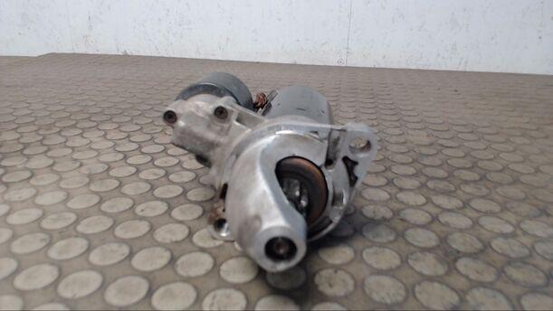 Foto: ANLASSER / STARTER BOSCH eines Audi A6 2.6 GL