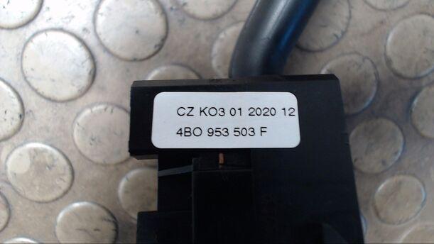 Foto: SCHEIBENWISCHERSCHALTER eines VW Golf 1.9 TDI CL