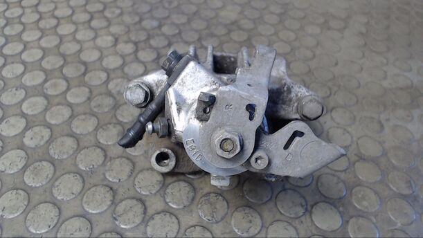Foto: BREMSSATTEL HINTEN RECHTS eines VW Golf 1.9 TDI CL
