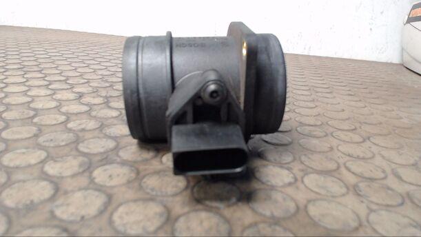 Foto: LUFTMASSENMESSER BOSCH eines VW Golf 1.9 TDI CL