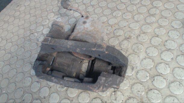Foto: BREMSSATTEL VORN LINKS eines Ford Escort Express D CL