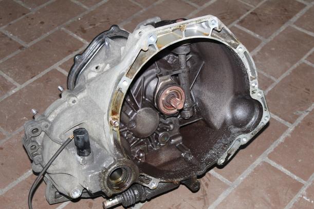 Foto: SCHALTGETRIEBE 5-GANG eines Ford Escort Express D CL
