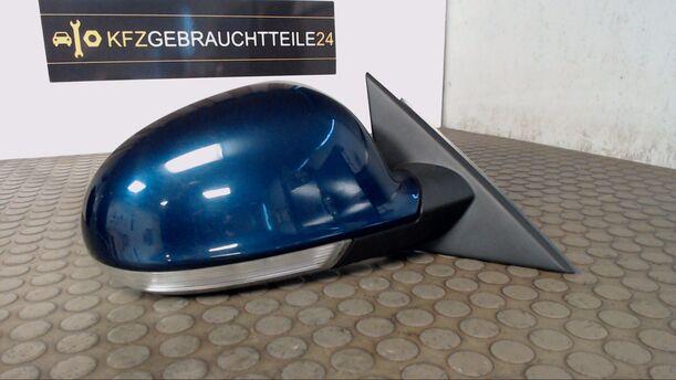 Foto: AUSSENSPIEGEL ELEKTRISCH RECHTS eines VW Passat Variant 2.0 TDI DPF