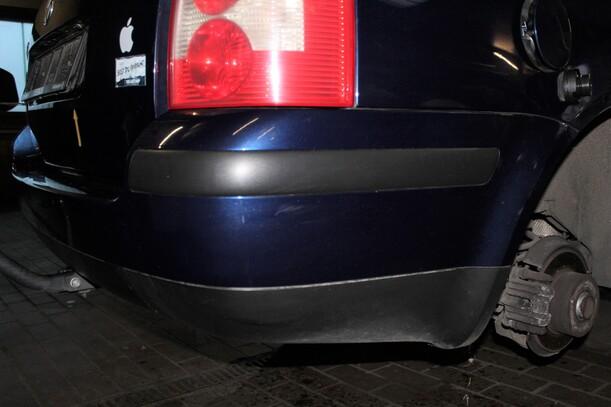 Foto: STOßSTANGE / STOSSFÄNGER HINTEN eines VW Passat Variant 2.0 TDI DPF