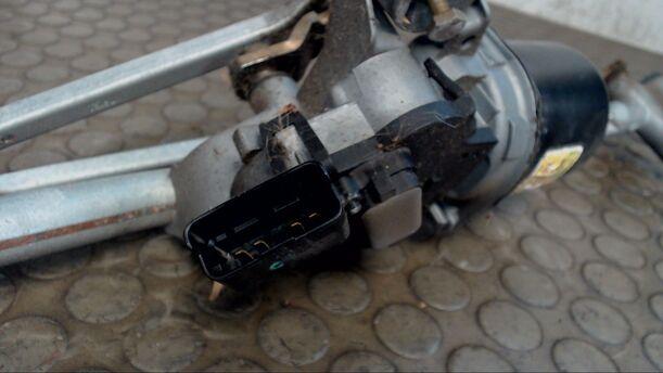 Foto: SCHEIBENWISCHERMOTOR VORN eines Citroen C2 1.4 Ambiente