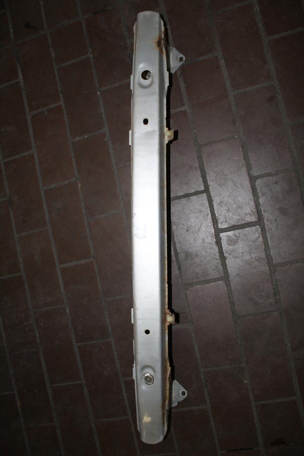 Foto: VERSTÄRKUNG HINTEN eines Citroen C2 1.4 Ambiente