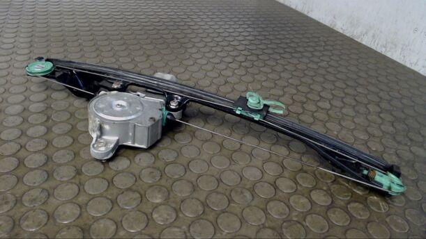 Foto: FENSTERHEBER ELEKTRISCH LINKS (3-TÜRER) eines Fiat Punto 1.2 16V Ambiente