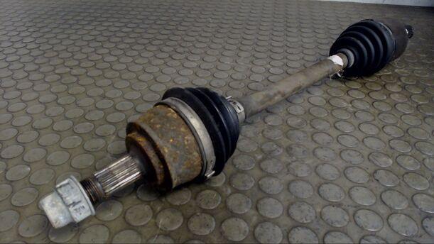 Foto: ANTRIEBSWELLE VORN LINKS eines Fiat Punto 1.2 16V Ambiente