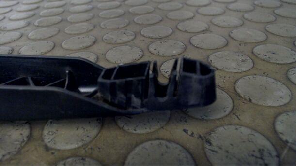 Foto: SCHEIBENWISCHERARM HINTEN eines Opel Astra 1.7 CDTI Caravan DPF