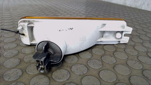 Foto: BLINKER / BLINKLEUCHTE VORN LINKS eines Honda Civic 1.5i 16V