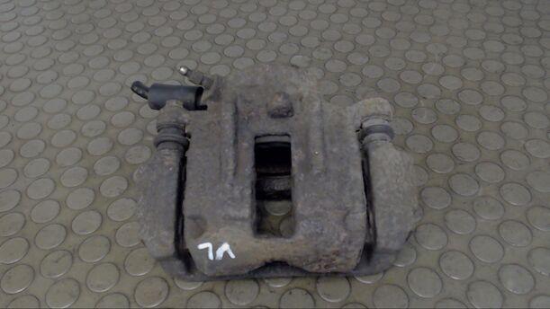 Foto: BREMSSATTEL VORN LINKS eines Mercedes-Benz Vaneo CDI 1.7 Cup
