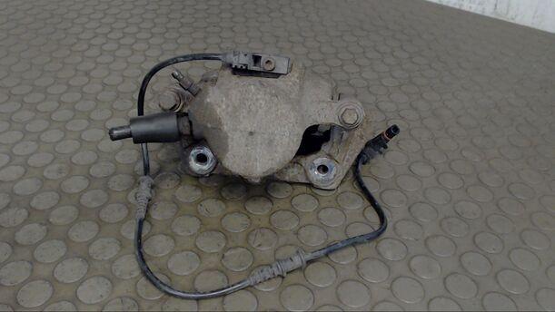 Foto: BREMSSATTEL VORN RECHTS eines Mercedes-Benz Vaneo CDI 1.7 Cup