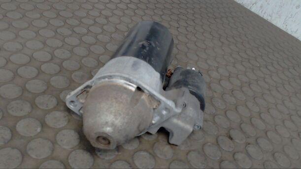 Foto: ANLASSER / STARTER BOSCH eines Mercedes-Benz Vaneo CDI 1.7 City