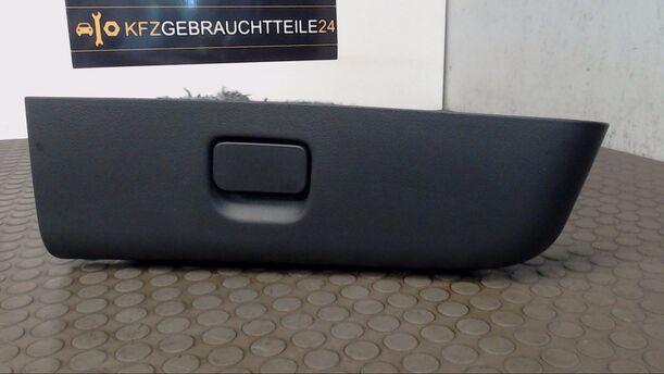 Foto: HANDSCHUHFACH eines Mercedes-Benz Vaneo CDI 1.7 City