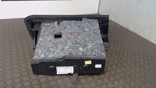 Foto: HANDSCHUHFACH eines Mercedes-Benz Vaneo CDI 1.7 City
