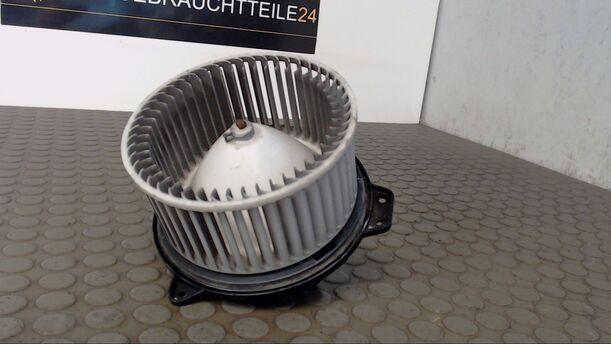 Foto: HEIZUNGSGEBLÄSE eines Mazda 323 F 1.5