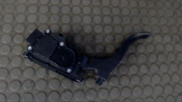 Foto: GASPEDAL eines Skoda Roomster 1.2 12V HTP Cup
